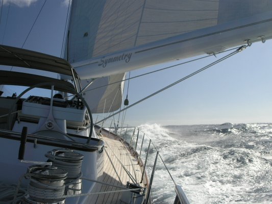 Views: 1,605
Added: 27.10.06
2592x1944 (845.0 KB)