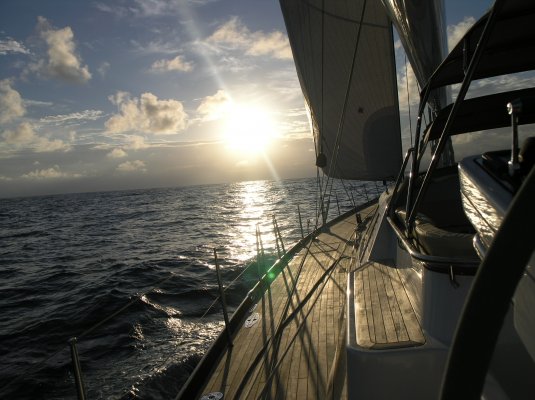 Views: 1,405
Added: 27.10.06
2288x1712 (754.6 KB)