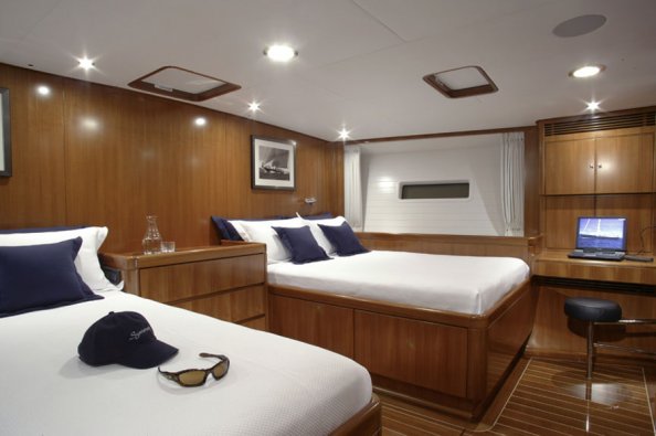 Views: 3,136
Added: 05.07.05
900x599 (125.7 KB)